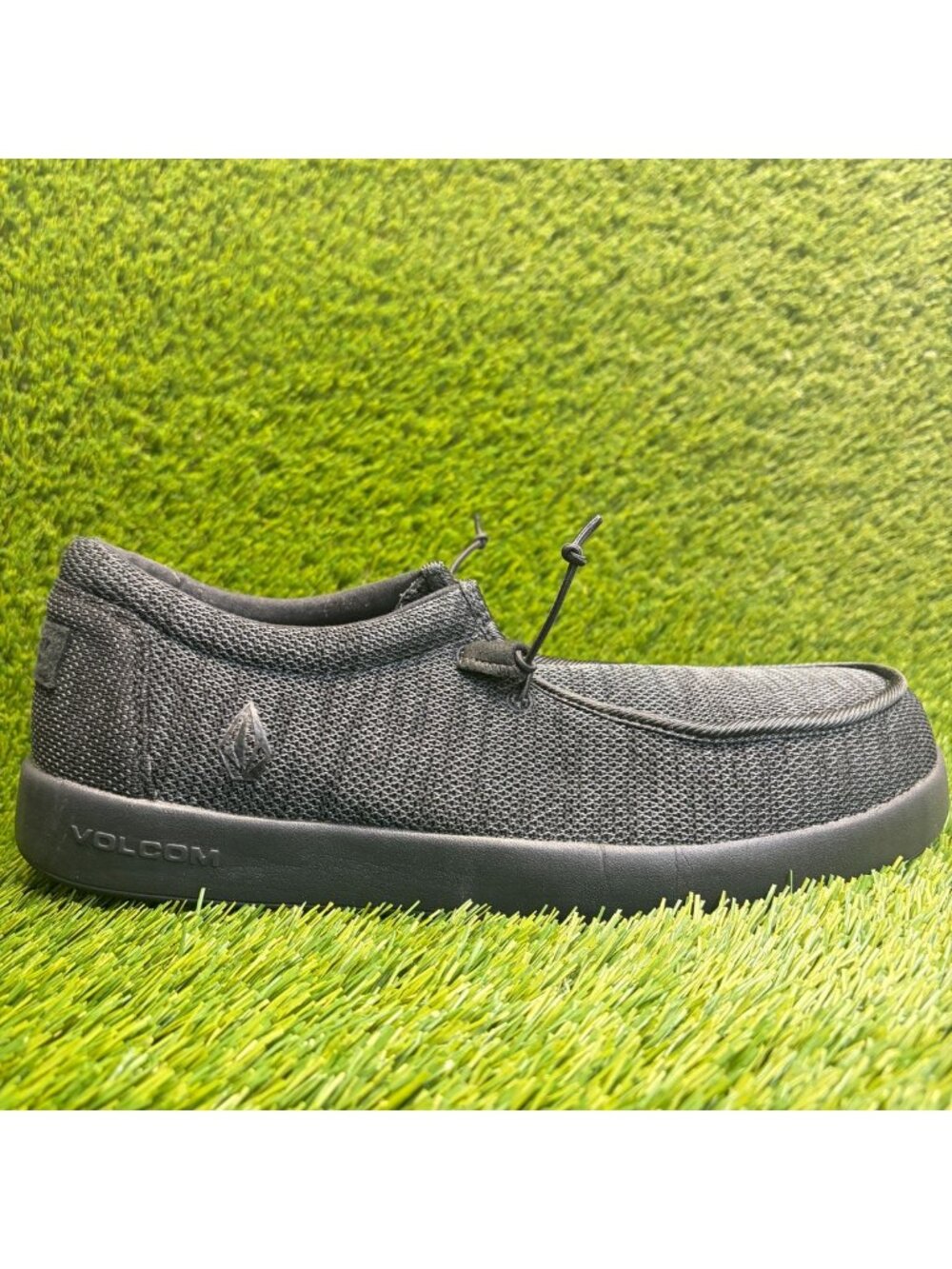 Volcom Chill Mens Size 11.5E Black Gray Composite Toe Safety Work Slip On Shoes